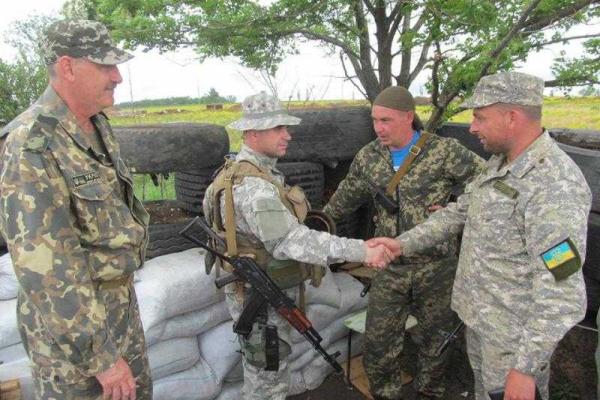 На передовой младшие командиры становятся опытнее и профессиональнее