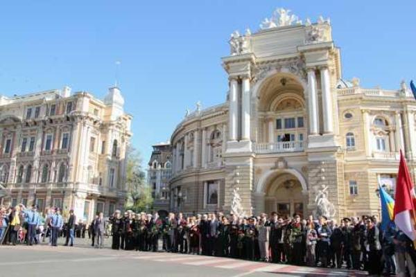 В Одессе торжественно открыта Стена Героев В Одессе торжественно открыта Стена Героев