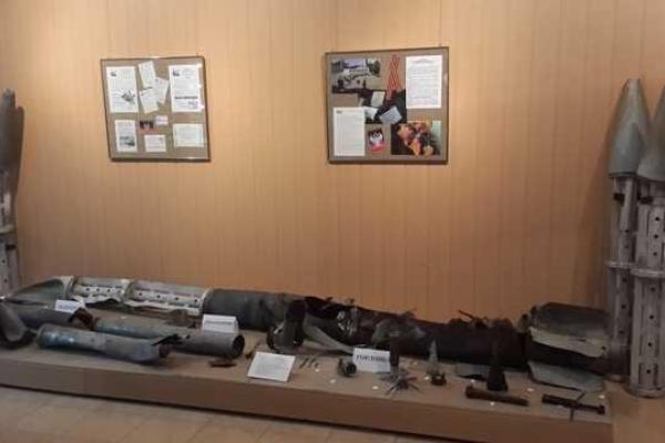 Донецк: открылась выставка, посвященная годовщине образования "ДНР" Донецк: открылась выставка, посвященная годовщине образования "ДНР"