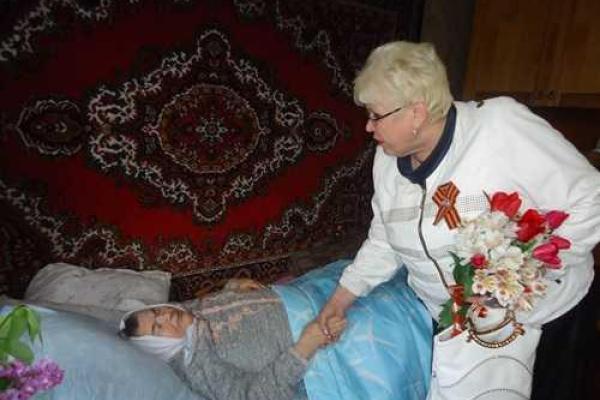 Городские общественные организации Донецка стараются не оставить без внимания ветеранов ВОВ 