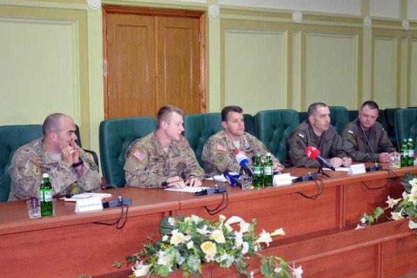 Представители СМИ посетили украинско-американские военные учения