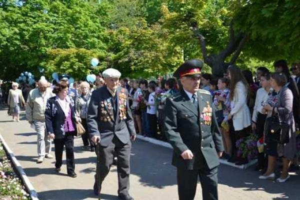 Для ветеранов Одессы организовали праздничный обед и звучали мелодии военных лет