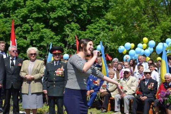Для ветеранов Одессы организовали праздничный обед и звучали мелодии военных лет