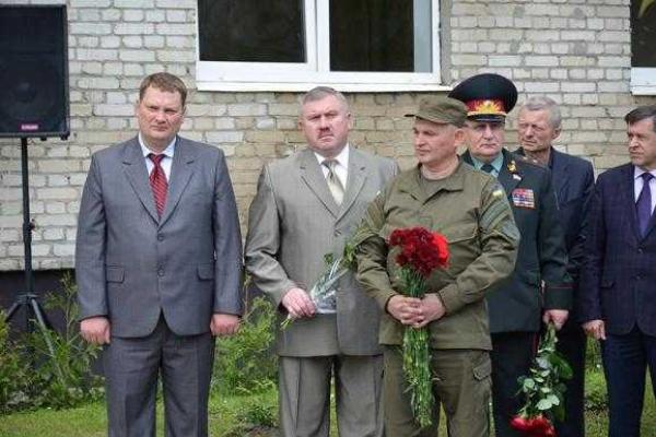 Памятник генерал-майору Сергею Кульчицкому торжественно открыт во Львове Памятник генерал-майору Сергею Кульчицкому торжественно открыт во Львове