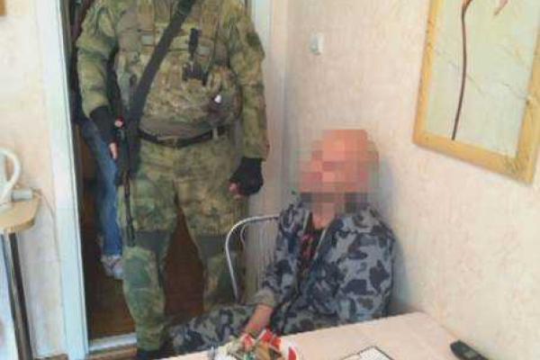 В Днепропетровске задержана группа, готовившая теракты и кровавые расправы над украинскими патриотами В Днепропетровске задержана группа, готовившая теракты и кровавые расправы над украинскими патриотами