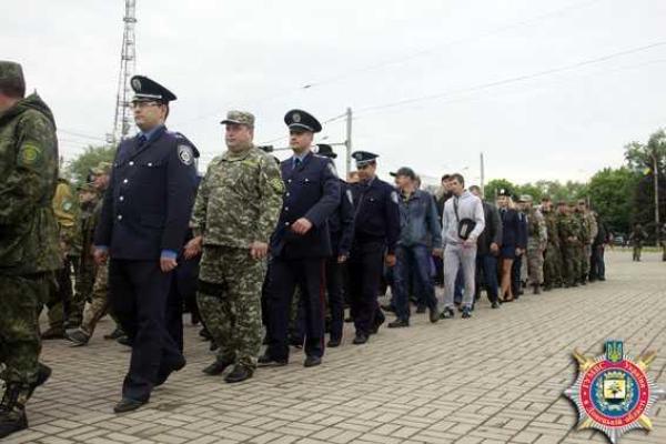 Донетчина: для охраны общественного порядка в праздничный день привлечены большие силы правоохранителей