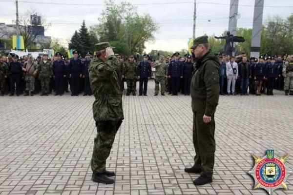 Донетчина: для охраны общественного порядка в праздничный день привлечены большие силы правоохранителей