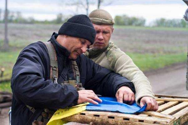 Отец и сын из Лисичанска ушли на войну, оставив за старшего в доме шестилетнего внука