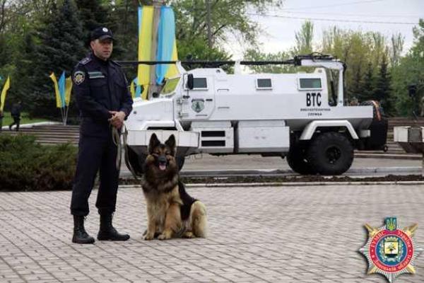 Донетчина: для охраны общественного порядка в праздничный день привлечены большие силы правоохранителей