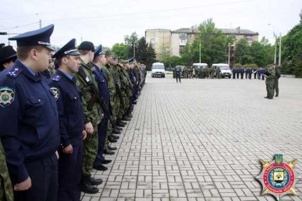 Донетчина: для охраны общественного порядка в праздничный день привлечены большие силы правоохранителей
