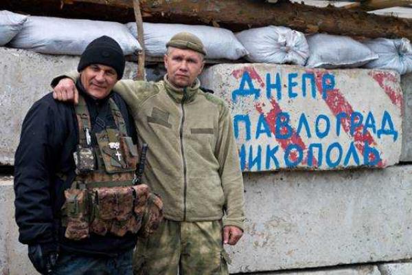Отец и сын из Лисичанска ушли на войну, оставив за старшего в доме шестилетнего внука