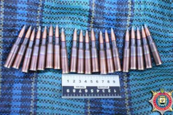 Схрон с оружием обнаружили оперативники в Константиновке на Донетчине