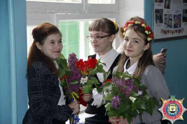 Правоохранители Донетчины стараются не терять связь с подрастающим поколением  Правоохранители Донетчины стараются не терять связь с подрастающим поколением