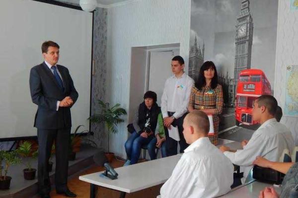 Польский дипломат посетил Кременчугскую воспитательную колонию в Полтавской области Польский дипломат посетил Кременчугскую воспитательную колонию в Полтавской области