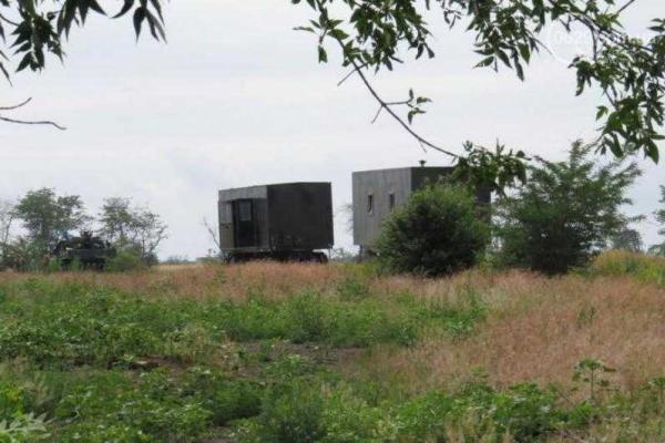 Руководство Нацгвардии и волонтеры помогли бойцам пострадавшего от непогоды блокпоста в Мариуполе 