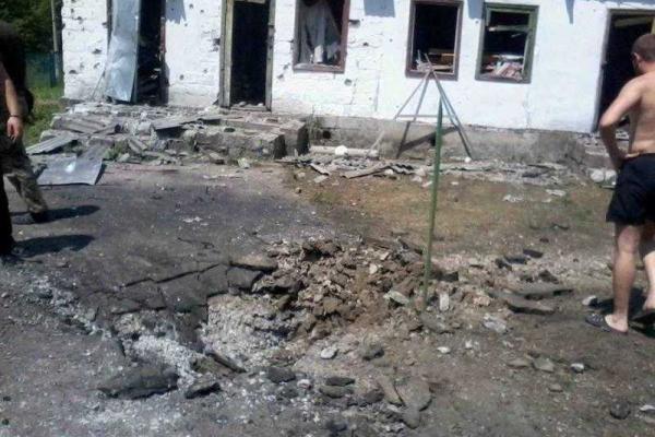 Наблюдатели СЦКК и представители ОБСЕ задокументировали обстрел боевиками поселка Нижнее