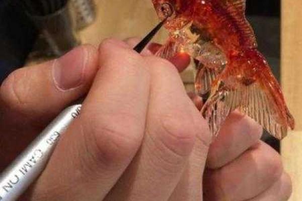 Японский кондитер создает леденцы по рецепту, которому уже более 700 лет Японский кондитер создает леденцы по рецепту, которому уже более 700 лет