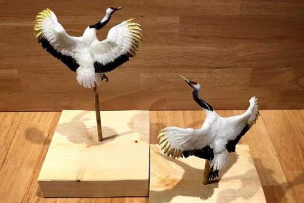 Японский кондитер создает леденцы по рецепту, которому уже более 700 лет Японский кондитер создает леденцы по рецепту, которому уже более 700 лет