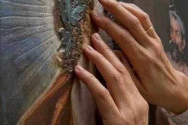 В Мадриде начала работу выставка картин для незрячих людей В Мадриде начала работу выставка картин для незрячих людей