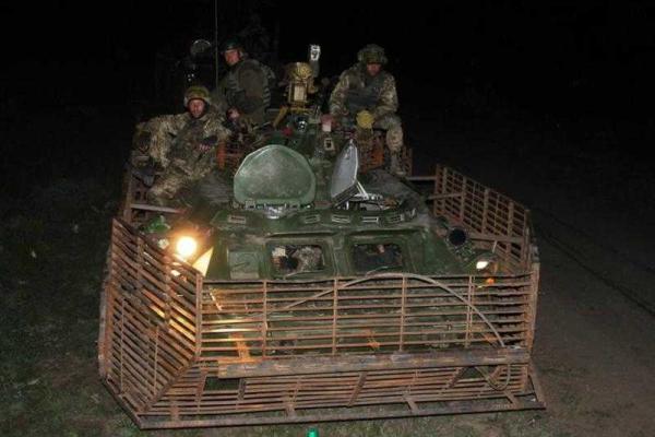 Под Николаевом продолжаются военные учения ВДВ ВСУ