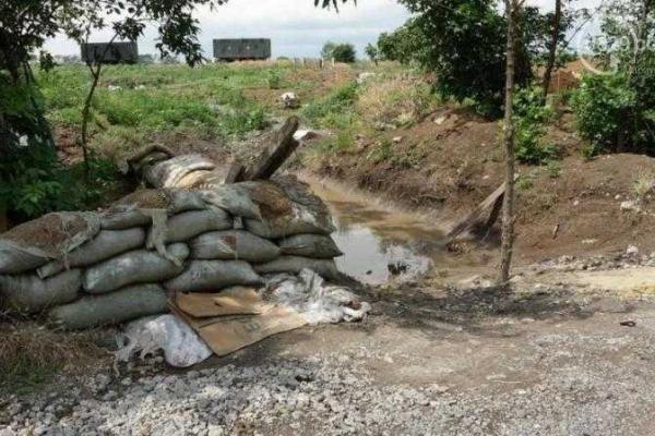 Руководство Нацгвардии и волонтеры помогли бойцам пострадавшего от непогоды блокпоста в Мариуполе 