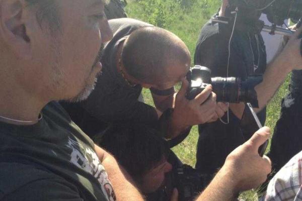 Фотоальбом: будни журналистов в зоне АТО Фотоальбом: будни журналистов в зоне АТО