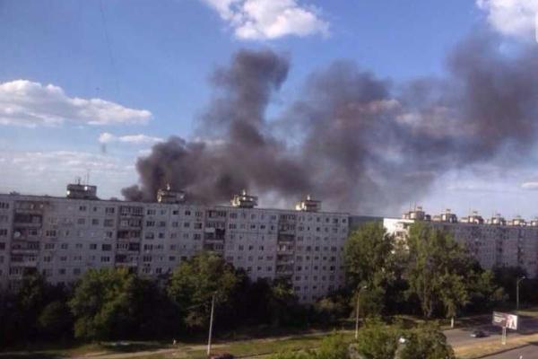 В Харькове масштабный пожар: горят гаражи, есть пострадавшие В Харькове масштабный пожар: горят гаражи, есть пострадавшие