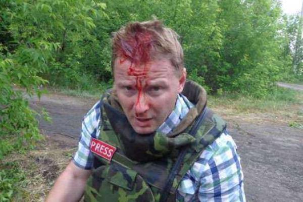 Фотоальбом: будни журналистов в зоне АТО Фотоальбом: будни журналистов в зоне АТО