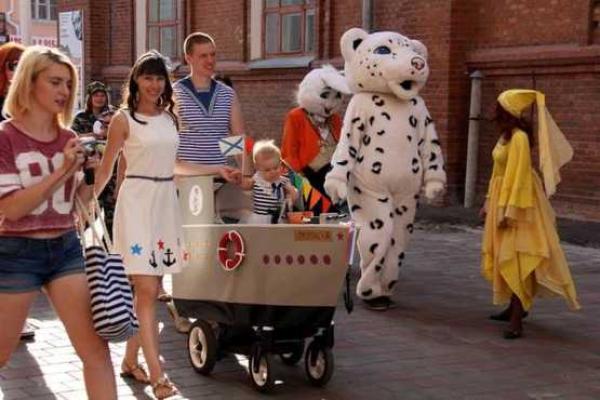 Блогер: В День города в Тамбове патриотизм извергался и фонтанировал... Блогер: В День города в Тамбове патриотизм извергался и фонтанировал...