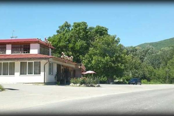 Жители оккупированного Крыма с тоской вспоминают "бендеровскую" толчею... Жители оккупированного Крыма с тоской вспоминают "бендеровскую" толчею...