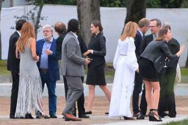 Роман Абрамович "чуть не убил" дорогих гостей на грандиозной вечеринке