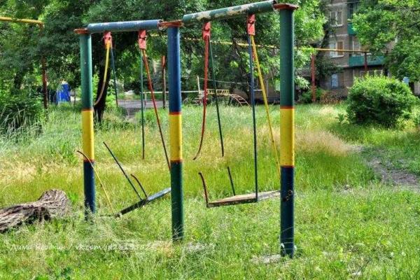 Как "облагородили" Донецк пришедшие вандалы-"освободители" Как "облагородили" Донецк пришедшие вандалы-"освободители"