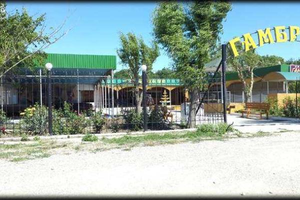 Жители оккупированного Крыма с тоской вспоминают "бендеровскую" толчею... Жители оккупированного Крыма с тоской вспоминают "бендеровскую" толчею...