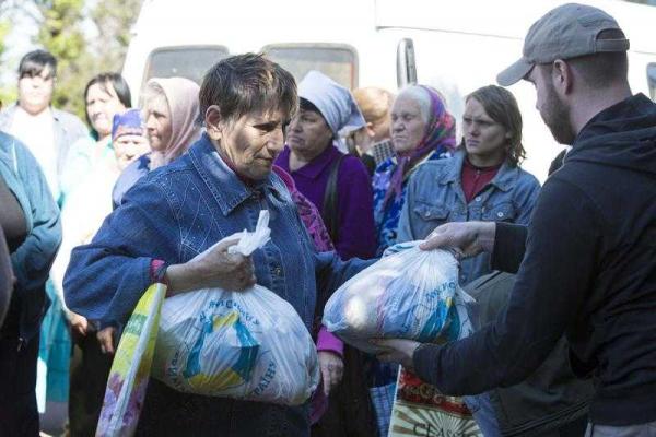 Жизнь в зоне АТО: за что люди ругают военных, сепаратистов и Россию - Яна Седова