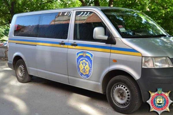 Злоумышленники на Донетчине взорвали банкомат, но не успели похитить деньги