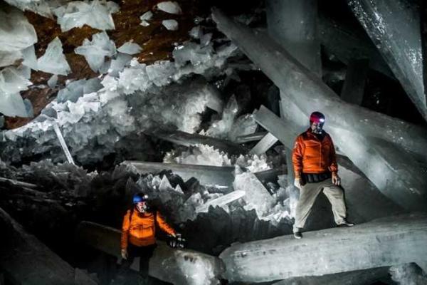Пещера гигантских кристаллов в Мексике 