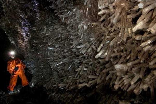 Пещера гигантских кристаллов в Мексике 