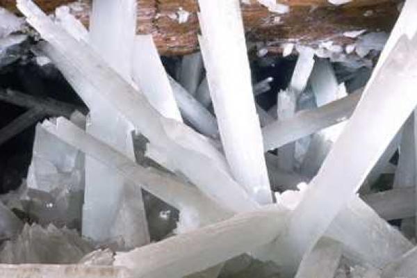 Пещера гигантских кристаллов в Мексике 