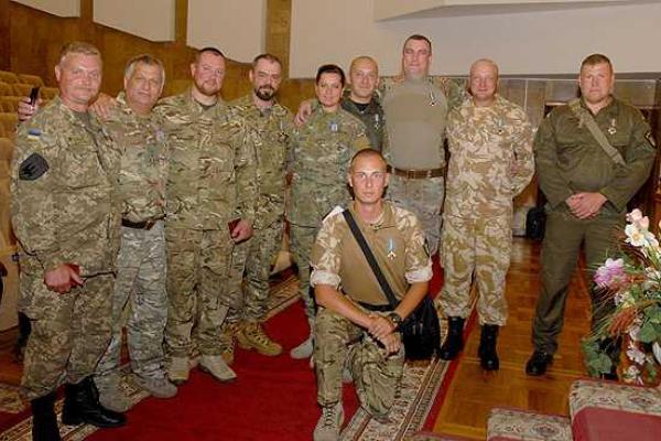 Аваков вручил награды защитникам Украины 