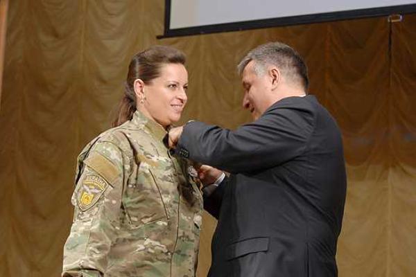 Аваков вручил награды защитникам Украины 