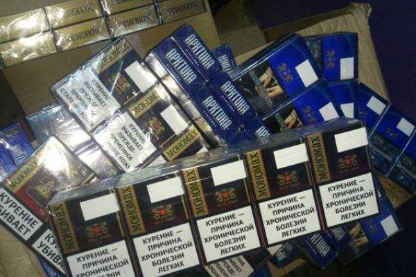 В Днепропетровске в "сети" правоохранителей попались "табачные" горе-бизнесмены