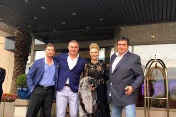 Стас Садальский питает нежные чувства к Лене Лениной Стас Садальский питает нежные чувства к Лене Лениной