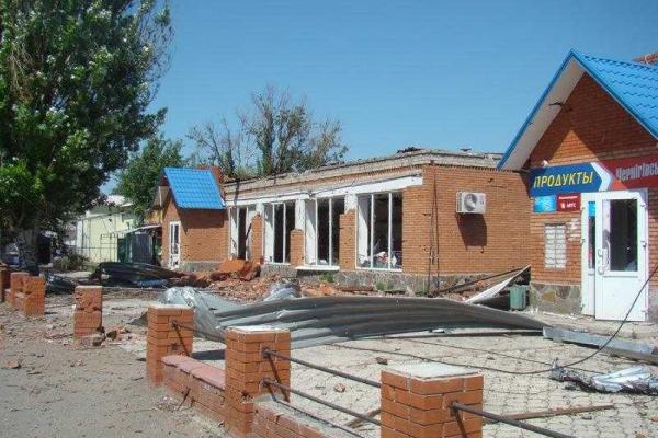 Поселок-призрак Широкино: разруха, безлюдье, смертоносные "сюрпризы" под ногами Поселок-призрак Широкино: разруха, безлюдье, смертоносные "сюрпризы" под ногами