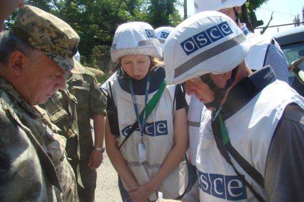 Поселок-призрак Широкино: разруха, безлюдье, смертоносные "сюрпризы" под ногами Поселок-призрак Широкино: разруха, безлюдье, смертоносные "сюрпризы" под ногами