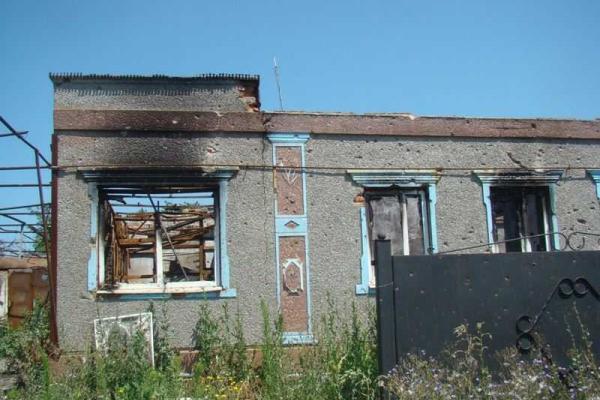 Поселок-призрак Широкино: разруха, безлюдье, смертоносные "сюрпризы" под ногами Поселок-призрак Широкино: разруха, безлюдье, смертоносные "сюрпризы" под ногами