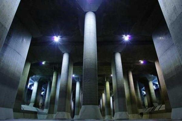 Огромное подземелье-водохранилище в Японии 