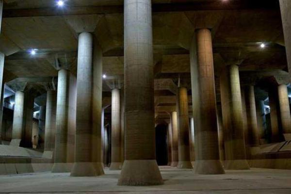 Огромное подземелье-водохранилище в Японии 