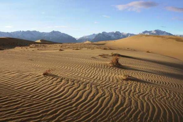 Невероятное сочетание: пустыня среди ледников в Забайкалье