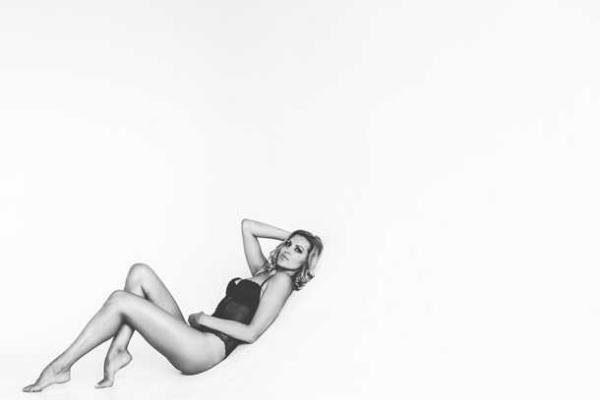 Откровенная фотосессия обворожительной Яны Клочковой