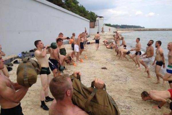 Как тренируют бойцов "Азова"
